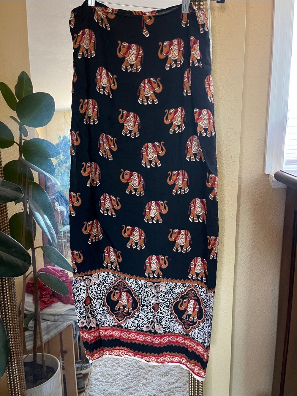 Women’s Black Elephant Print Swim Cover-Up Skirt
